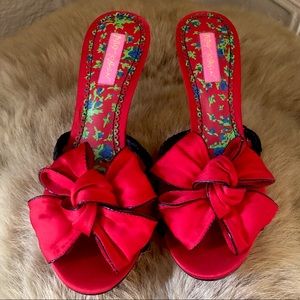 Vintage Betsey Johnson boudoir springolators heels